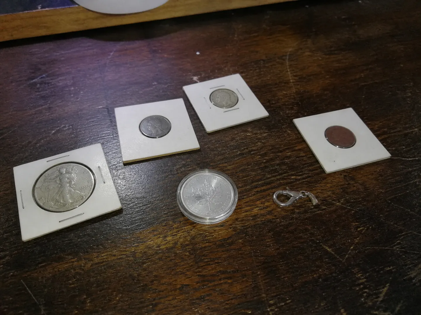 Illustrative example: coin holders