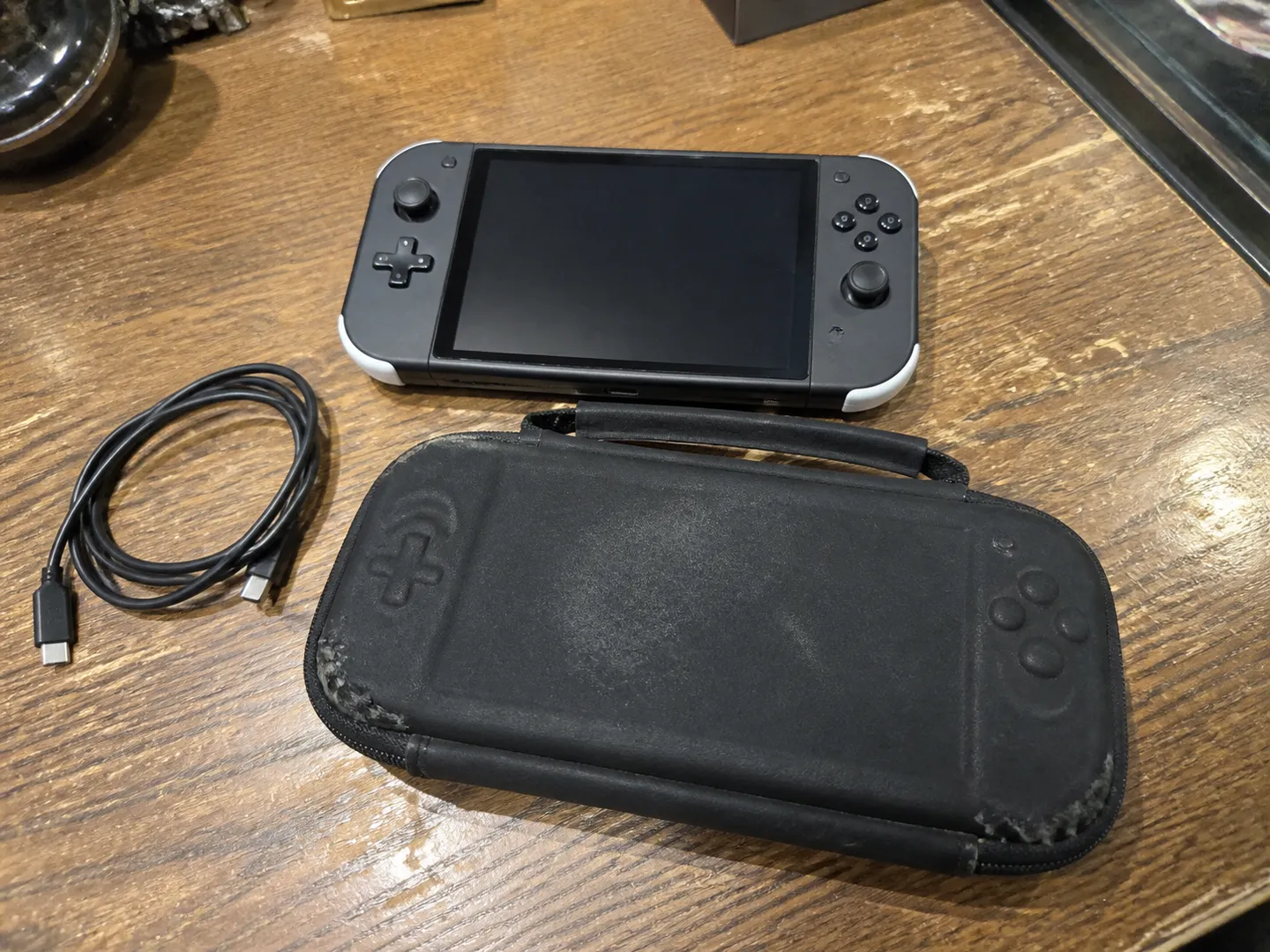 Illustrative example: handheld gaming