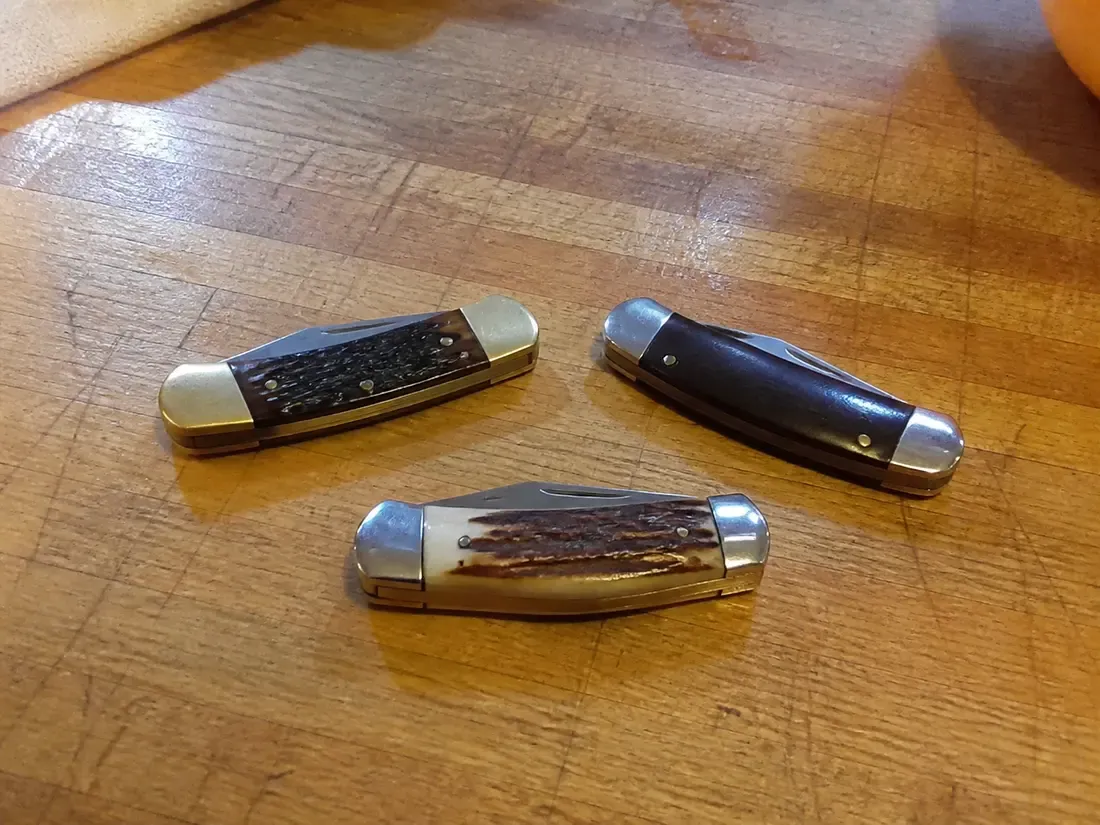 Illustrative traditional knife example 4