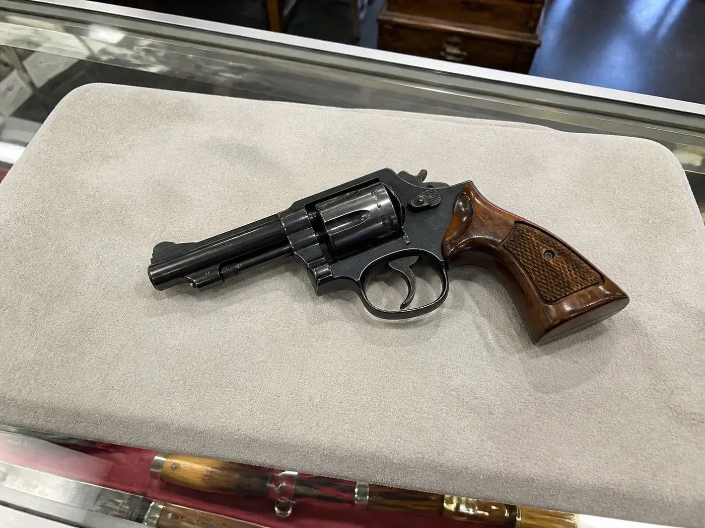 Revolvers illustrative example 2